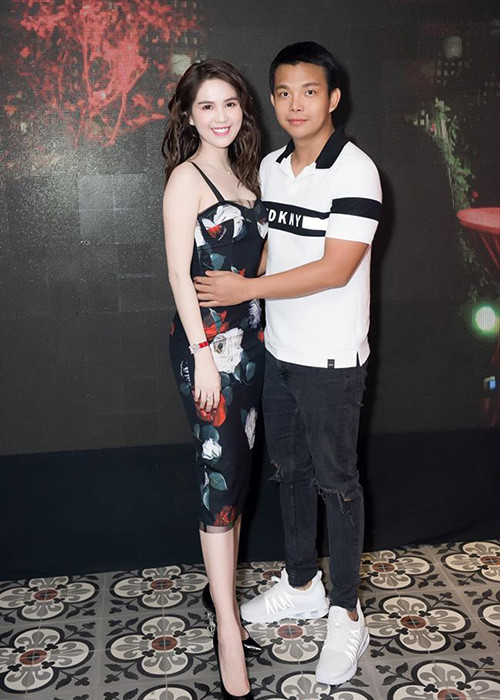 NTK Đỗ Long từng chia sẻ, có lần mua nhà thiếu tiền, phải vay Ngọc Trinh số tiền lớn. Không chỉ lập tức cho vay tiền, nữ người mẫu còn không có ý định đòi lại.