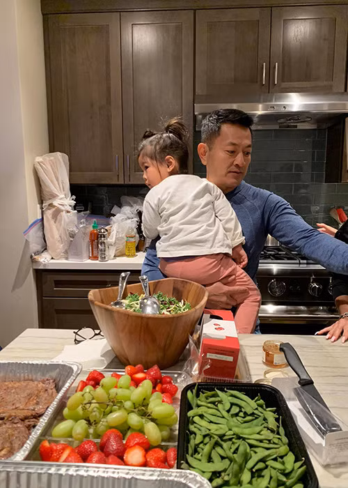 Theo Thanh Thảo, ngoài đi du lịch với vợ con, ông xã không tụ tập bạn bè.