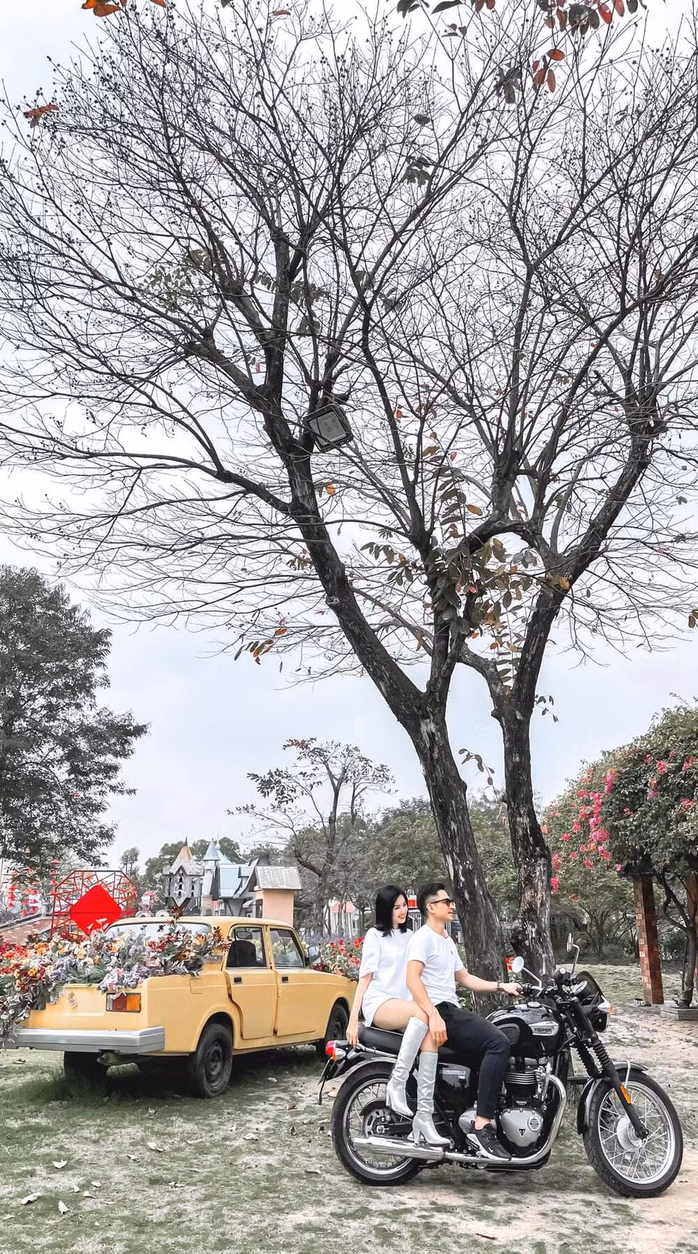 Trước đó, hotgirl cũng đã khiến nhiều người ngưỡng mộ, trầm trồ khi đăng tải những khoảnh khắc du lịch đáng nhớ bên chồng. Sau khi rút lui khỏi showbiz, cô hiện đang có những dự án kinh doanh riêng và dành nhiều thời gian chăm sóc gia đình.