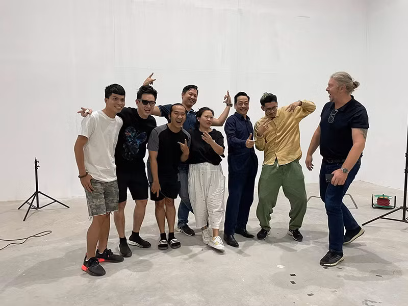 Nghệ sĩ Hoàng Dũng miệt mài làm việc trong những ngày tháng cuối đời.