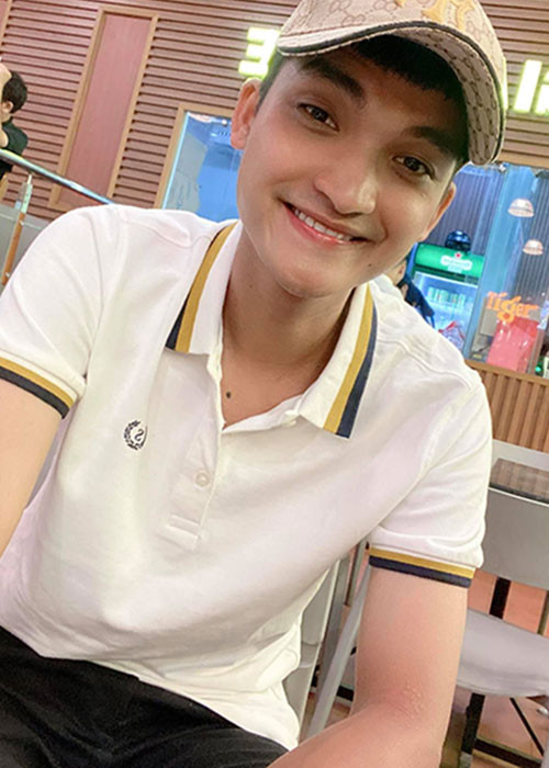 Mạc Văn Khoa từng chia sẻ, anh vẫn chọn sống giản dị dù thu nhập thay đổi.