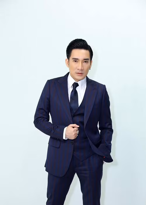 Ngoài nhà sản xuất phim, dịch COVID-19 còn khiến nghệ sĩ lao đao. Theo Thể thao văn hóa, quản lý Quang Hà xác nhận nam ca sĩ bị hủy đến 31 show. Về số tiền thiệt hại, người phản lý từ chối chia sẻ.