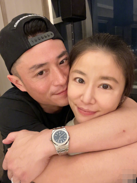 Vào ngày sinh nhật Lâm Tâm Như (27/1), Hoắc Kiến Hoa cũng đích thân chuẩn bị tiệc sinh nhật cho vợ. Có thể nói giờ đây cặp đôi Hoắc Kiến Hoa- Lâm Tâm Như đã không còn quan tâm những thị phi trên mạng. Thay vì lời nói, cả hai dùng hành động để chứng minh hôn nhân hạnh phúc.