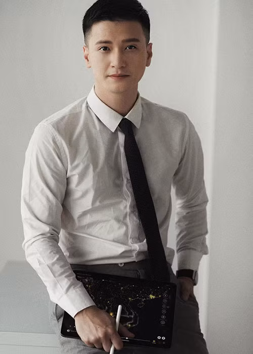 Năm 2018, khi vướng nghi vấn lộ ảnh nhạy cảm, Huỳnh Anh khẳng định đó là ảnh chế và đã gửi đơn tố cáo để truy đến cùng người đứng sau là ai.