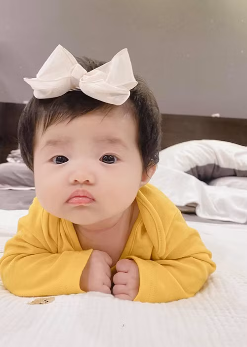 Con gái Đông Nhi - Ông Cao Thắng có cuộc sống sướng từ trong trứng.