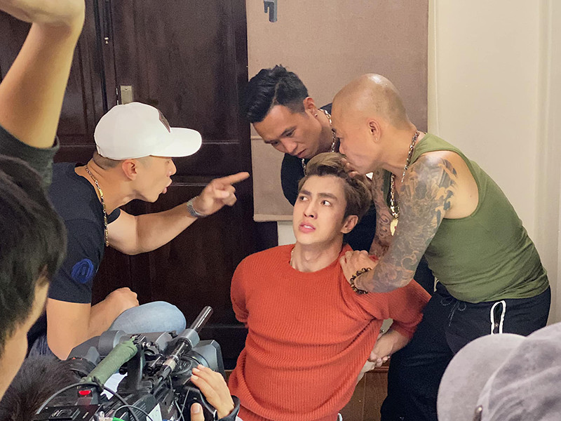 Bình An không phải là gương mặt quá xa lạ. Anh góp mặt trong nhiều bộ phim như: “Lạc giới”, “Zippo mù tạt và em”, “Mối tình đầu của tôi”, “Chạy trốn thanh xuân”, “Ngược chiều nước mắt”, “Những cô gái trong thành phố”.