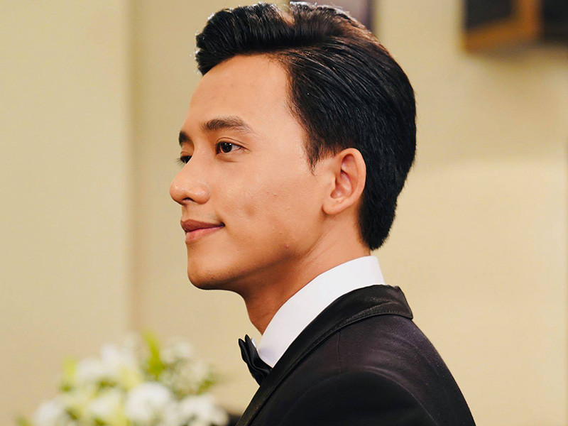 Mai Tài Phến nộp đơn vào trường ĐH Sân khấu - Điện ảnh TP.HCM nhờ lời khuyên của bố mẹ và bạn bè rồi trúng tuyển.