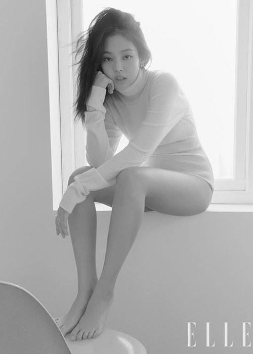 Trong những năm qua, bạn gái tin đồn của G-Dragon được nhiều nhãn hàng săn đón.