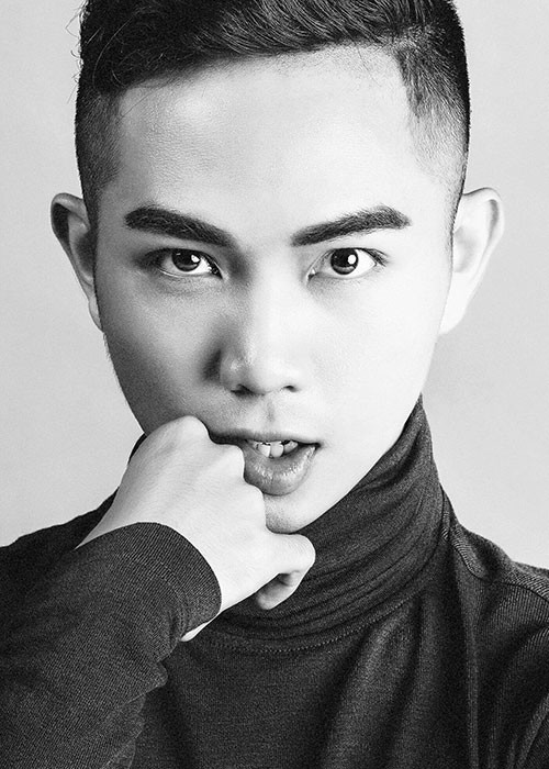 ….Mai Trung Hiếu ơi, đúng một tháng trước anh còn gặp em ở bệnh viện, hỏi thăm em sao đi khám em nói em ho nhiều nên đi khám xem sao. Ngồi ở phòng chờ kết quả X-Quang, thấy em cũng nao núng lắng lo nhưng rồi cuộc sống cũng cuốn mọi thứ vô guồng quay của nó. Anh không nghĩ đó là lần cuối mình gặp nhau....