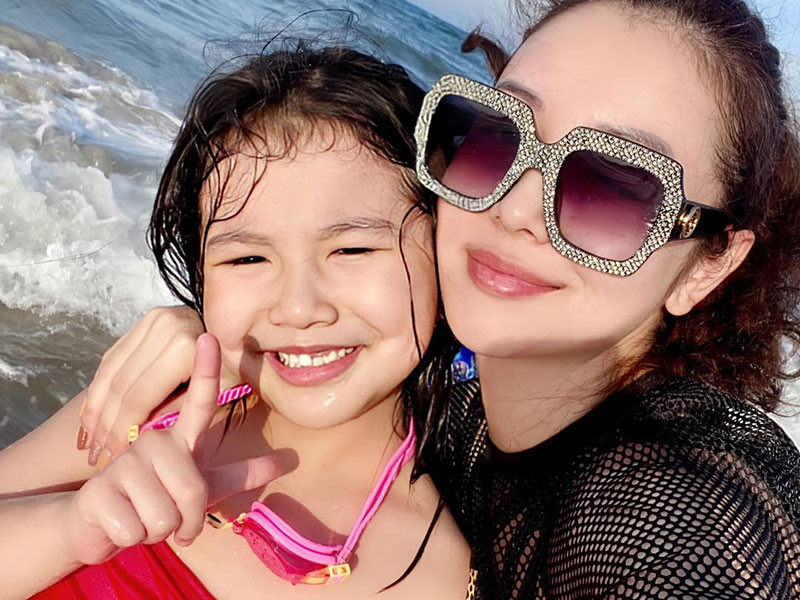 Jennifer Phạm và doanh nhân Đức Hải còn có một cô con gái khác tên Na.