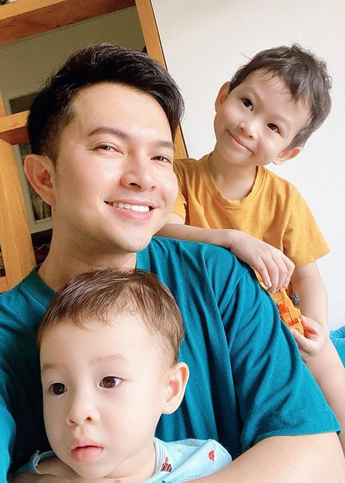 Giọng ca "Bay giữa ngân hà" chạy show nhiều hơn sau khi có con.