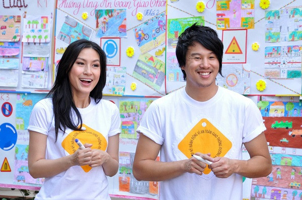 Ca si Viet noi dinh dam sau khi vo dai gia bi bat ra sao?-Hinh-4