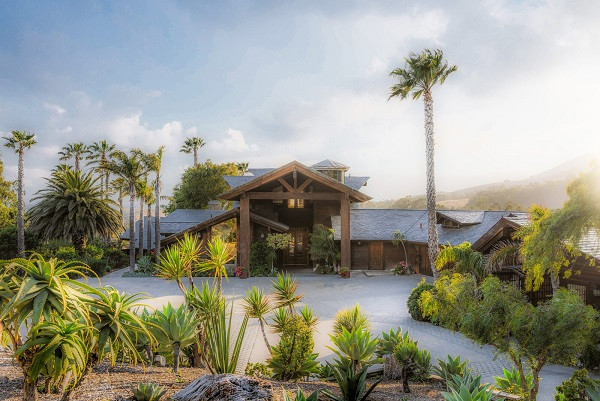 Trang trại ven biển 'đẹp như phim' của đạo diễn James Cameron Trang trai ven bien 'dep nhu phim' cua dao dien James Cameron