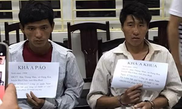 Ha Noi: Khoi to “doi ban” ru nhau van chuyen 20 banh heroin