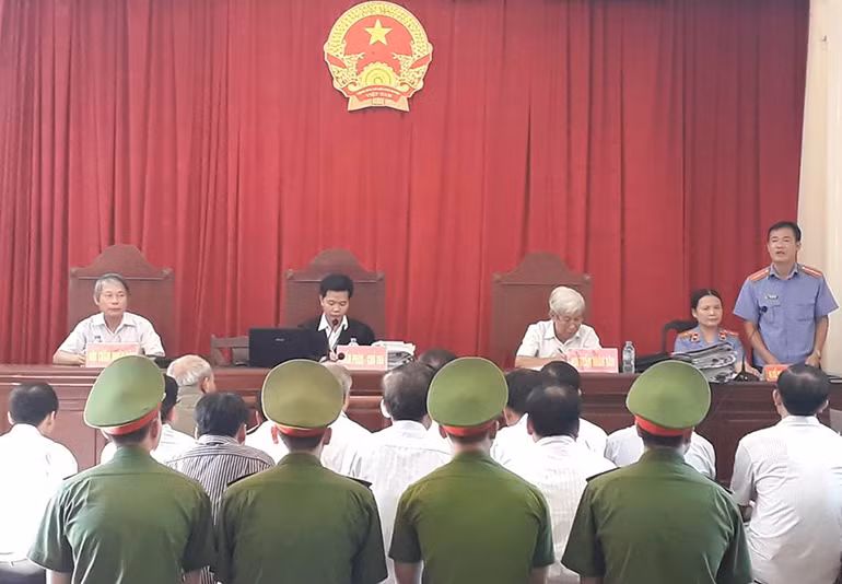 Sai pham dat Dong Tam: 14 bi cao khai chua nhan duoc dat-Hinh-3