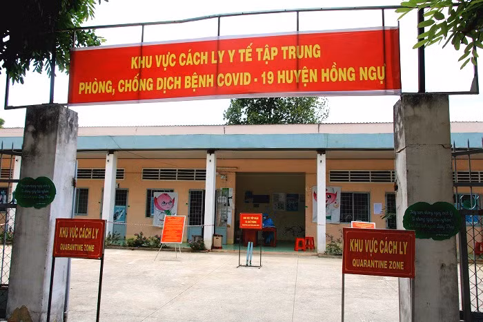  Đồng Tháp: Người từ những vùng đang thực hiện giãn cách xã hội theo Chỉ thị số 16/CT-TTg của Thủ tướng Chính phủ đến địa bàn tỉnh Đồng Tháp bắt buộc phải thực hiện cách ly tập trung ít nhất 21 ngày theo quy định (thời gian tinh từ ngày rời khỏi vùng dịch). Người cách ly tập trung phải tự chi trả các khoản chi phí theo quy định. 