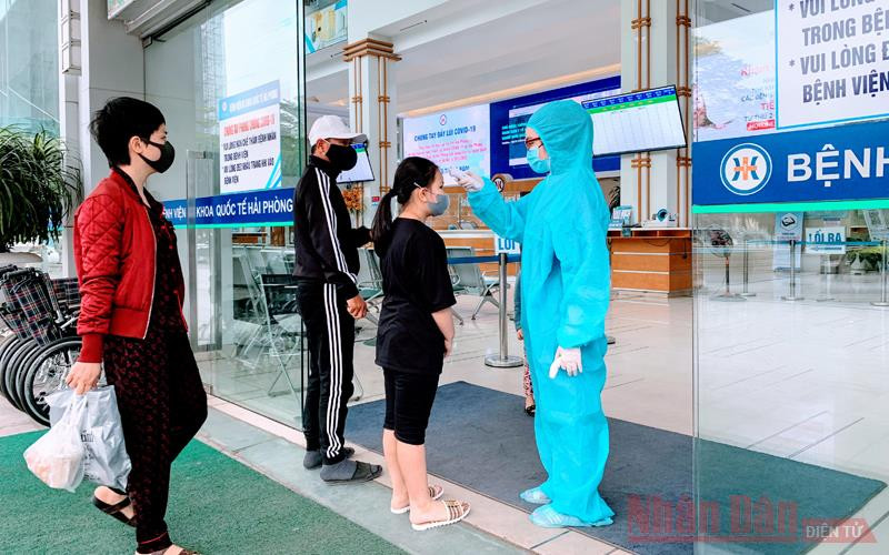 Hải Phòng: Chính quyền TP Hải Phòng sẽ thực hiện cách ly tập trung 14 ngày tại khu cách ly tập trung của thành phố và cách ly tại nhà 14 ngày đối với tất cả những người về từ các tỉnh đang thực hiện giãn cách xã hội theo chỉ thị số 16/CT-TTg của Thủ tướng chính phủ. Người vào các khu cách ly tập trung phải tự chi trả kinh phí cách ly. 