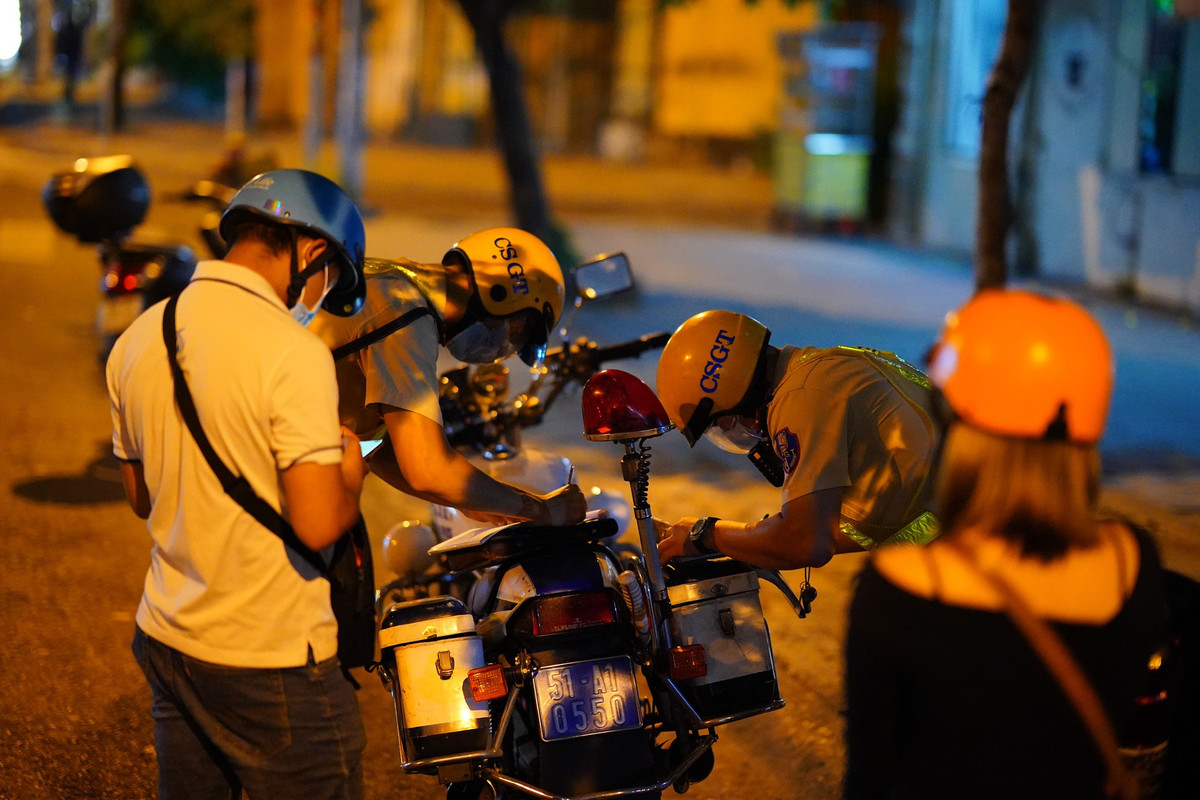 Nhan ket “dang” do vi pham phong COVID-19, di tham vo, nguoi yeu-Hinh-7