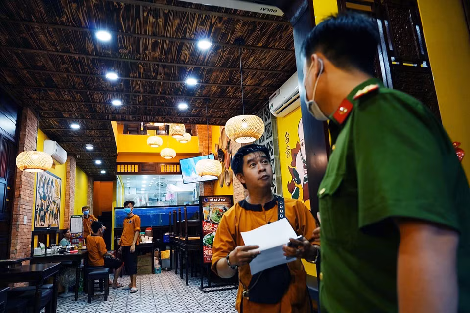 TP.HCM tam dung dich vu an uong mang ve-Hinh-2