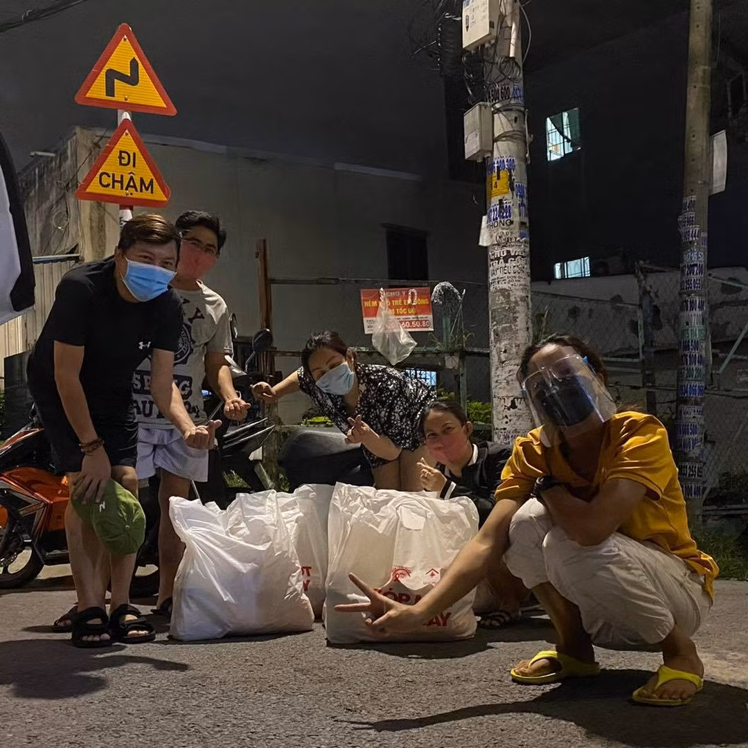 Hành động của Hoa hậu quê Đắk Lắk đã lan tỏa năng lượng tích cực, đặc biệt là trong giai đoạn dịch bệnh chuyển biến phức tạp như hiện nay. Ảnh: FBNV