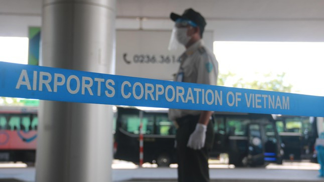 Da Nang: Chuyen bay dau tien cho cong dan tu TP.HCM da ve den que nha