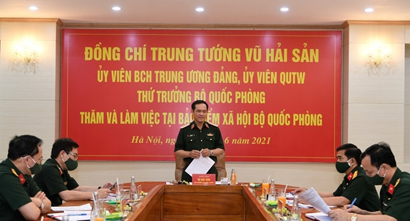 Ngày 30/1/2021, tại Đại hội đại biểu toàn quốc lần thứ XIII của Đảng, ông được bầu là Ủy viên Trung ương Đảng khóa XIII, nhiệm kỳ 2021-2026.