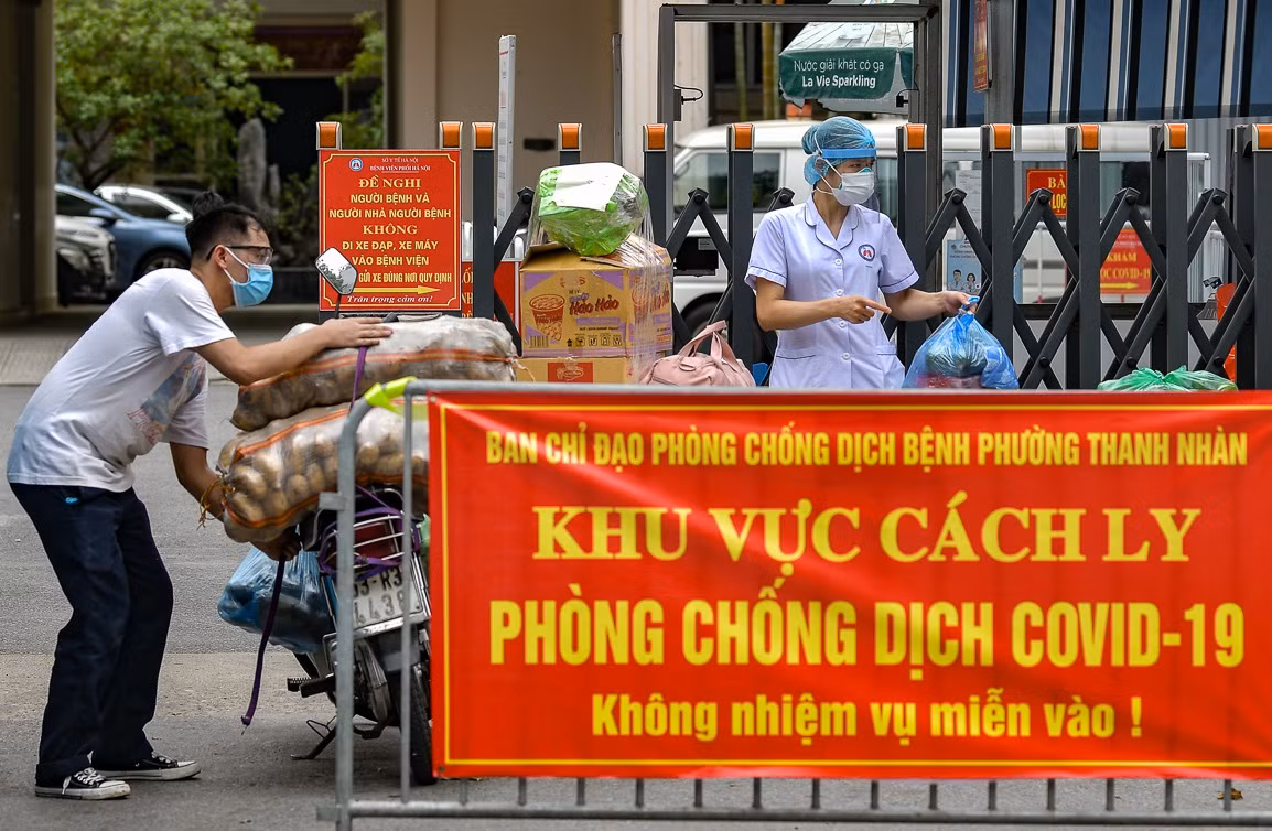 Ha Noi han che phuong tien qua benh vien phoi-Hinh-2