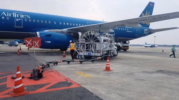 Tu 9/7: Hang khong, duong sat han che den TP HCM