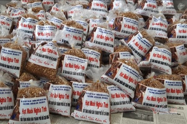 Nha con con lon 120kg, toi mang toi ung ho nguoi dan TP.HCM-Hinh-5