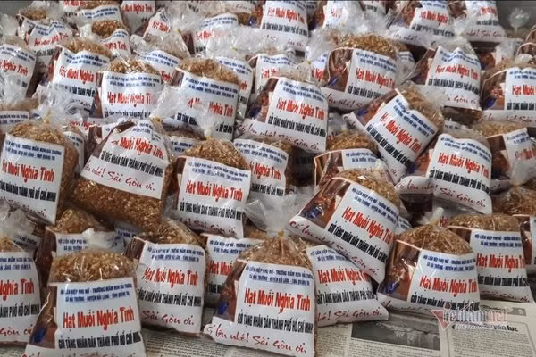 Nha con con lon 120kg, toi mang toi ung ho nguoi dan TP.HCM-Hinh-5