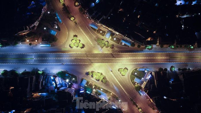 Không gian tĩnh lặng trong đêm