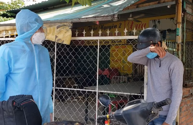Hang tram nguoi roi TP.HCM ve cac tinh Tay Nguyen phai quay dau-Hinh-2