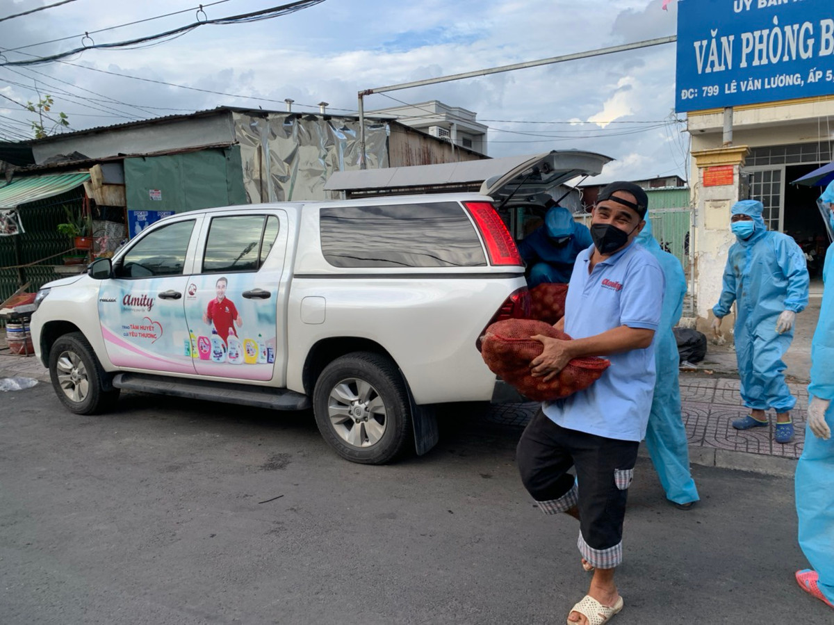 Quyen Linh: 'Toi voi giup khi biet co nguoi o khu cach ly no tien tro'-Hinh-3