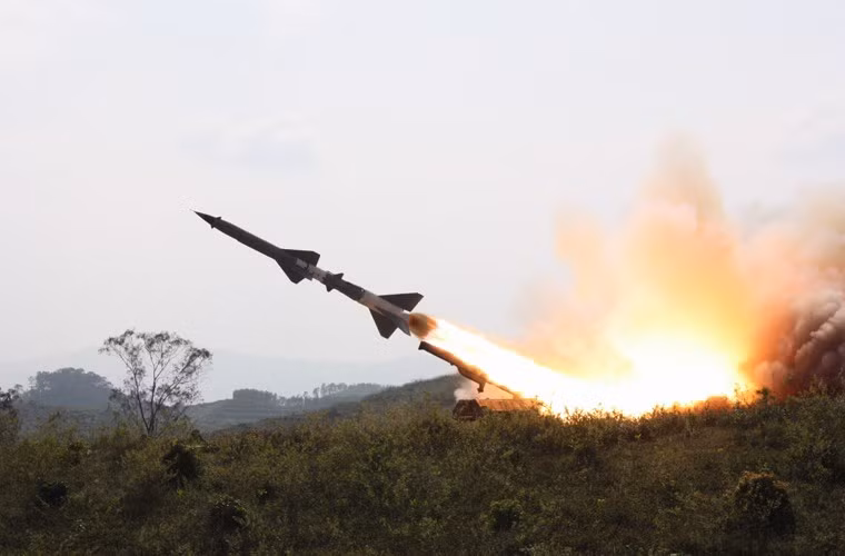 Ten lua Nga san xuat bao ve Viet Nam the nao?