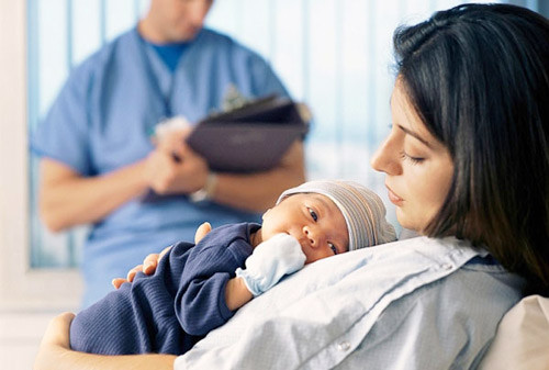 Tuy nhiên, việc lặp lại những lần sinh mổ sẽ làm suy yếu tử cung, các vết sẹo thực tế có thể càng ngày càng mỏng và yếu trong những lần mang thai khác. Thực tế, một phụ nữ có thể chịu tới 8 lần sinh mổ, nhưng chỉ nên hạn chế 2 lần.