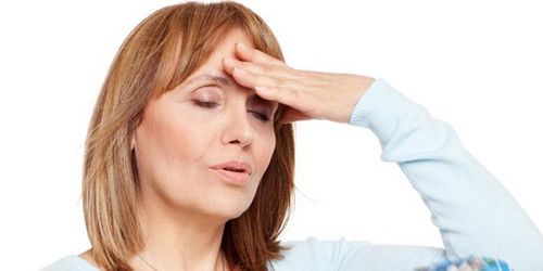 Bệnh viêm đường tiết niệu. Nhiều người mắc chứng tiểu đêm, tiểu dắt dẫn đến mất ngủ, người suy nhược.