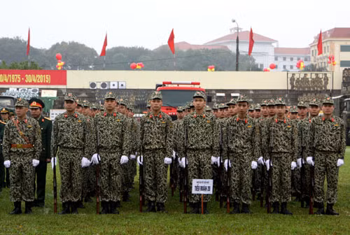 Cán bộ, chiến sĩ đặc công Quân khu 1 trong Lễ ra quân huấn luyện.