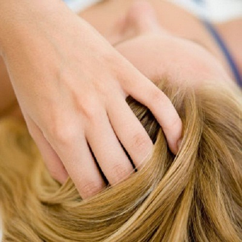 5. Ngoài ra, tránh thai bằng cấy que dưới da còn gây các tác dụng phụ ít gặp hơn như đau đầu, chóng mặt, căng ngực, buồn nôn … Các triệu chứng này thường thoáng qua hay giảm đi theo thời gian.