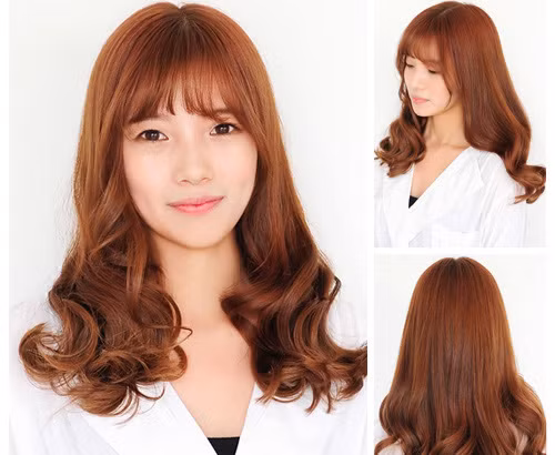 Mái trước cắt bằng, các lọn tóc được uốn sóng nhẹ nhàng điểm thêm bông hoa trắng sẽ rất hợp với chị em ưa sự ngọt ngào..