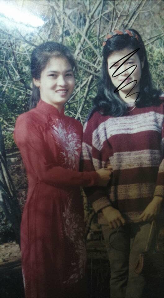 Ngay sau khi cô gái trẻ này chia sẻ những hình ảnh trên về "thời quá khứ" tươi đẹp của mẹ, cư dân mạng được một phen sôi sục và đồng loạt hưởng ứng phong trào, hãnh diện khoe ảnh "vang bóng một thời" của mẹ mình. Cô nàng Thanh Giang cũng khoe ảnh xinh đẹp của cô và ngậm ngùi thừa nhận mình cũng...giống bố!