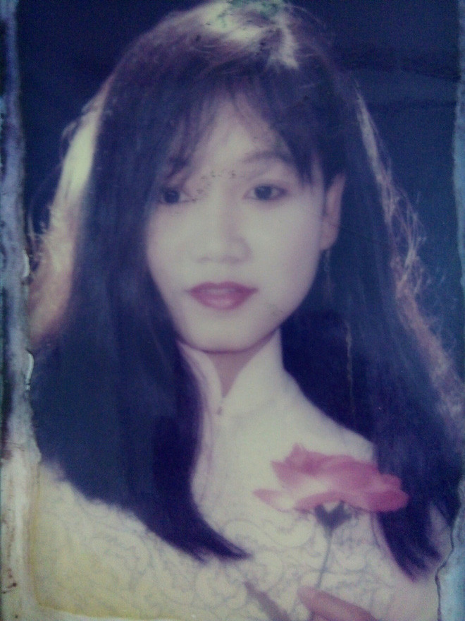 Cô nàng Như Ý thì hào hứng khoe: "Ai cũng bảo mẹ đẹp, thời nay mà như thế này cũng vẫn hot girl, còn có mấy người bảo mình mà giống mẹ..."