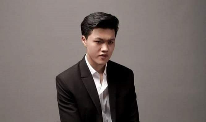 Cho đến hè năm 2018, DATH quyết định tạo một kênh Youtube cho riêng mình, để thỏa mãn niềm đam mê về điện ảnh, ca hát. Những vlog về du lịch, đời sống của chàng trai trẻ nhận được khá nhiều sự quan tâm của cư dân mạng. Hiện nay, kênh Youtube của cậu nhận được 50 nghìn lượt subscribes.
