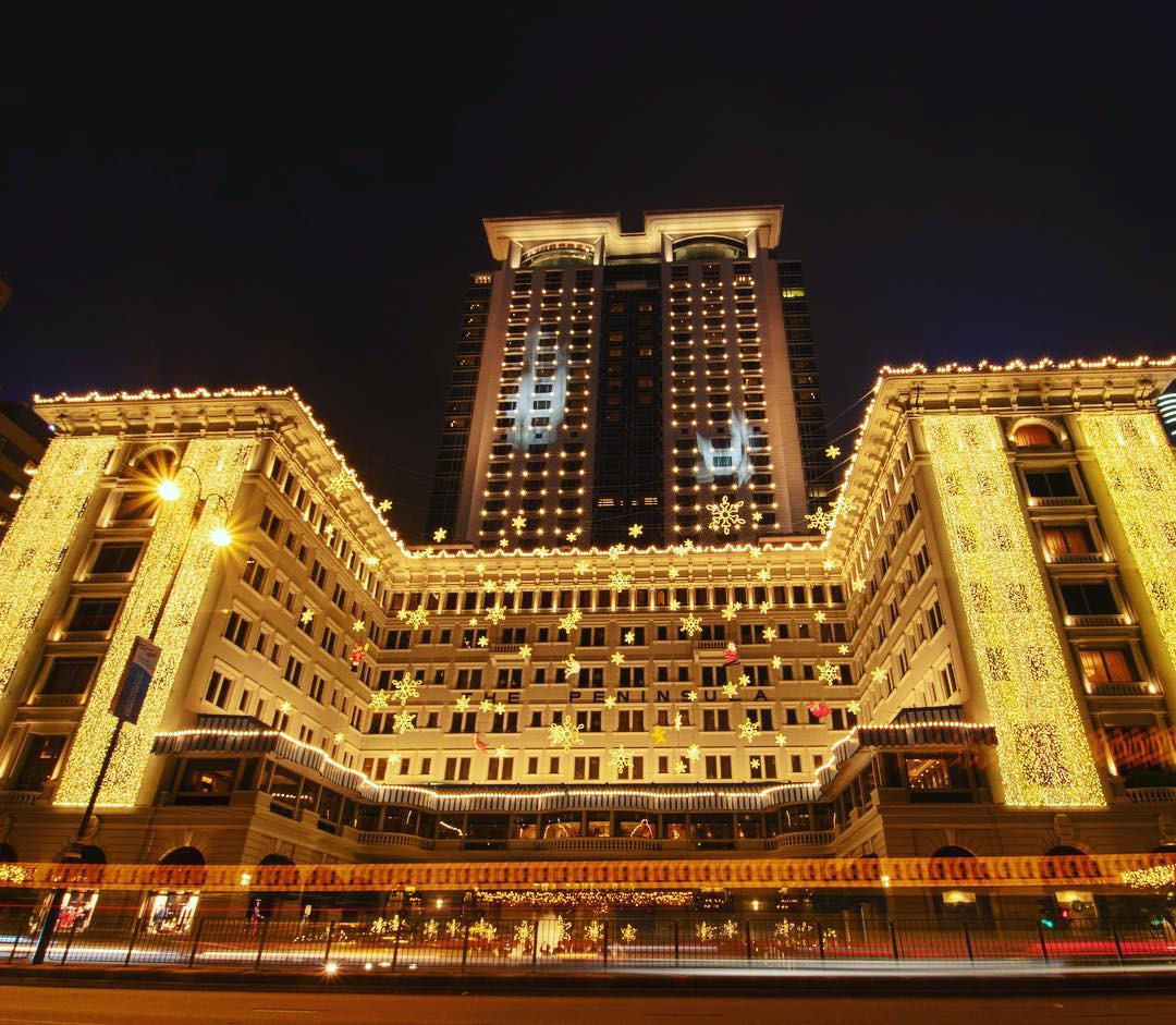 Ngày này ở Hong Kong không chỉ dành cho những người Công giáo mà đã trở thành ngày lễ cộng đồng, được nhiều người kể cả dân địa phương và khách du lịch đón nhận nồng nhiệt. Ảnh: Mrjoeleekk, Tcmw.