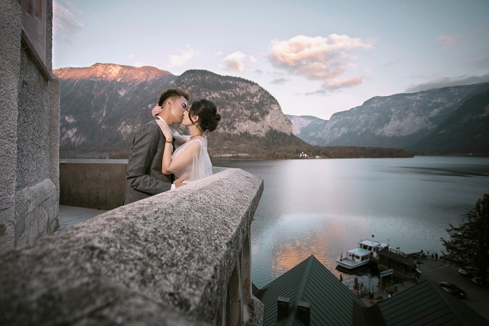 Cả cô dâu và chú rể đều quan niệm hôn nhân là cột mốc đánh dấu bước tiến mới của một mối quan hệ, khiến hai cái đầu 'nóng' có thể trở nên bình tĩnh hơn để cùng nhìn về một hướng.