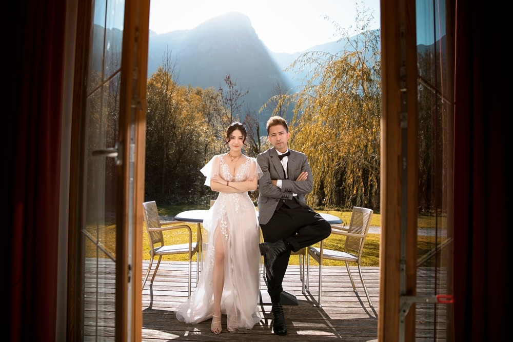 Chú rể từng chia sẻ, anh và cô dâu quen nhau trong một buổi tiệc sinh nhật của một người bạn chung.