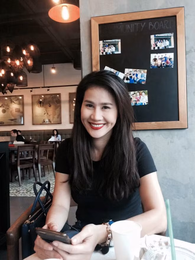 Trải qua một lần hôn nhân tan vỡ, cho đến nay cô vẫn đang làm một người mẹ đơn thân.