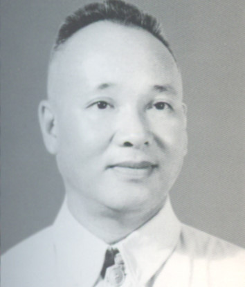 Bác sĩ Phạm Ngọc Thạch (1909-1968) là người thành lập tổ chức Thanh niên Tiền phong tháng 4/1945. Đây là tổ chức nòng cốt của cuộc nổi dậy giành chính quyền ở Sài Gòn trong Cách mạng tháng 8. Sau cách mạng, ông trở thành Bộ trưởng Bộ Y tế trong chính phủ Việt Nam Dân chủ Cộng hòa.