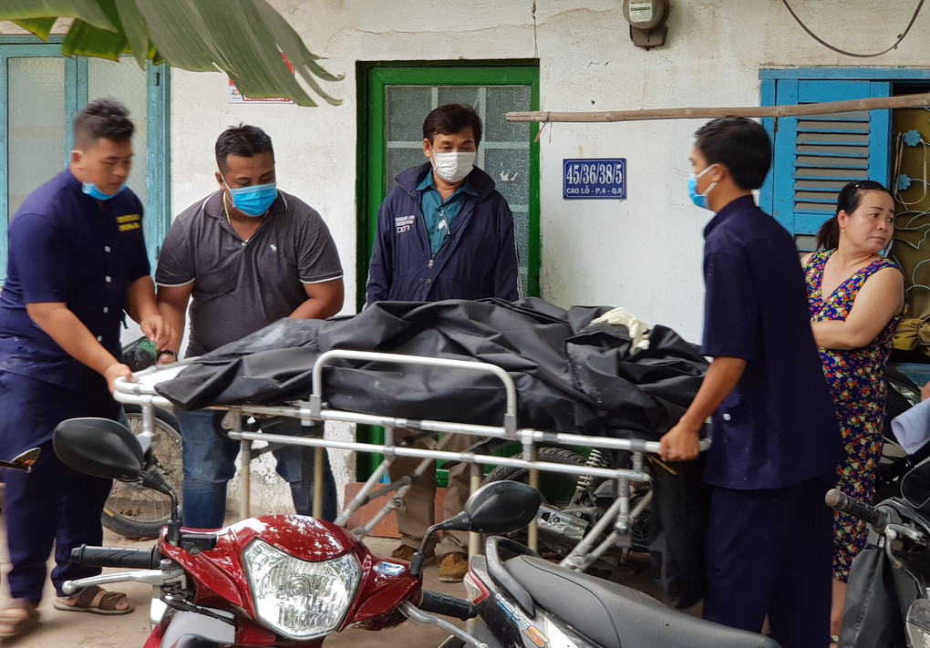 Chay lon trong hem Sai Gon, 3 nguoi trong mot nha tu vong thuong tam