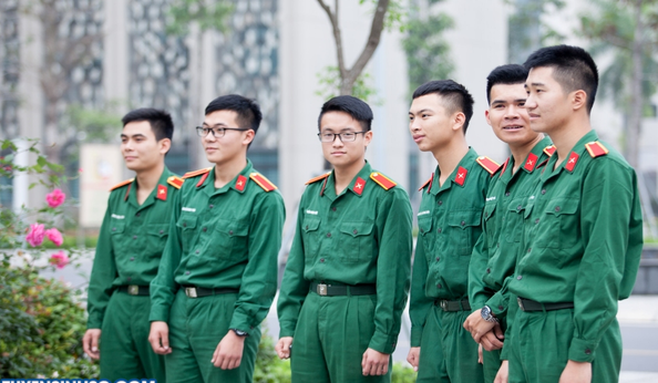 Chi co 3 hoc vien, truong quan doi tuyen sinh nu nam 2021