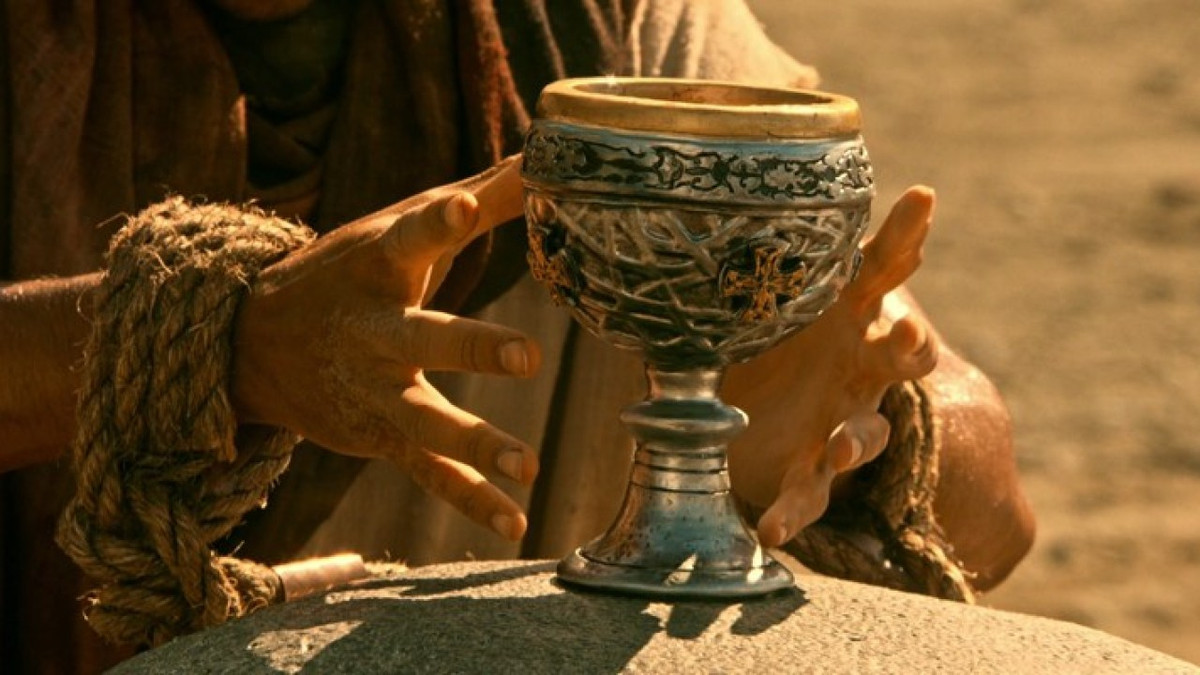 Các chuyên gia hy vọng có thể tìm thấy Chén Thánh huyền thoại tại hầm mộ mới phát hiện này.